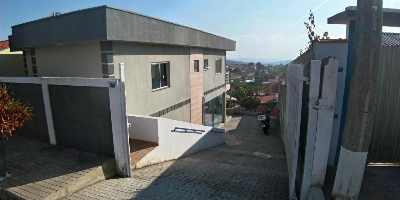 Recanto K9 - Sp. No Verao E No Inverno Casa de Férias